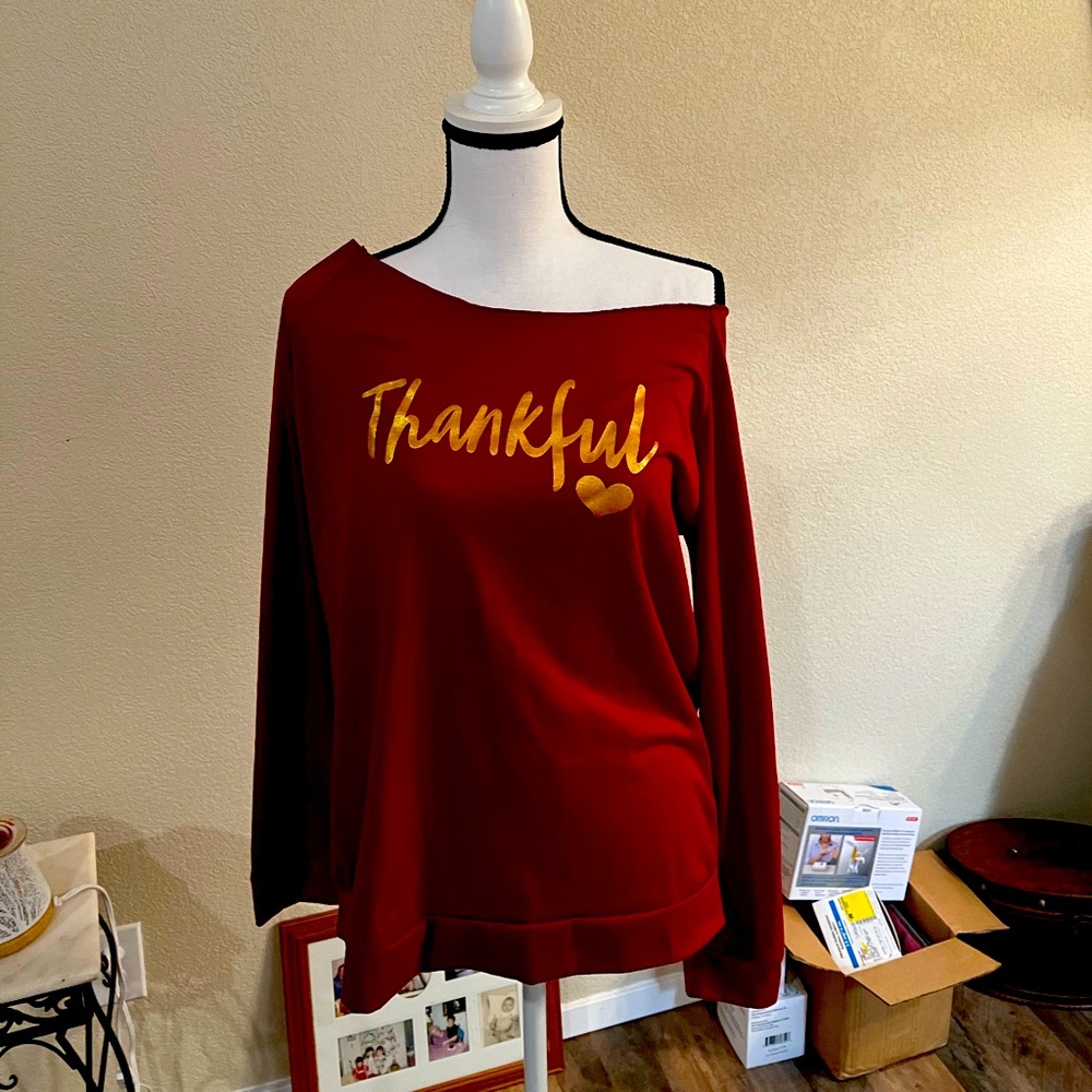 Maroon t shirt cut out neck